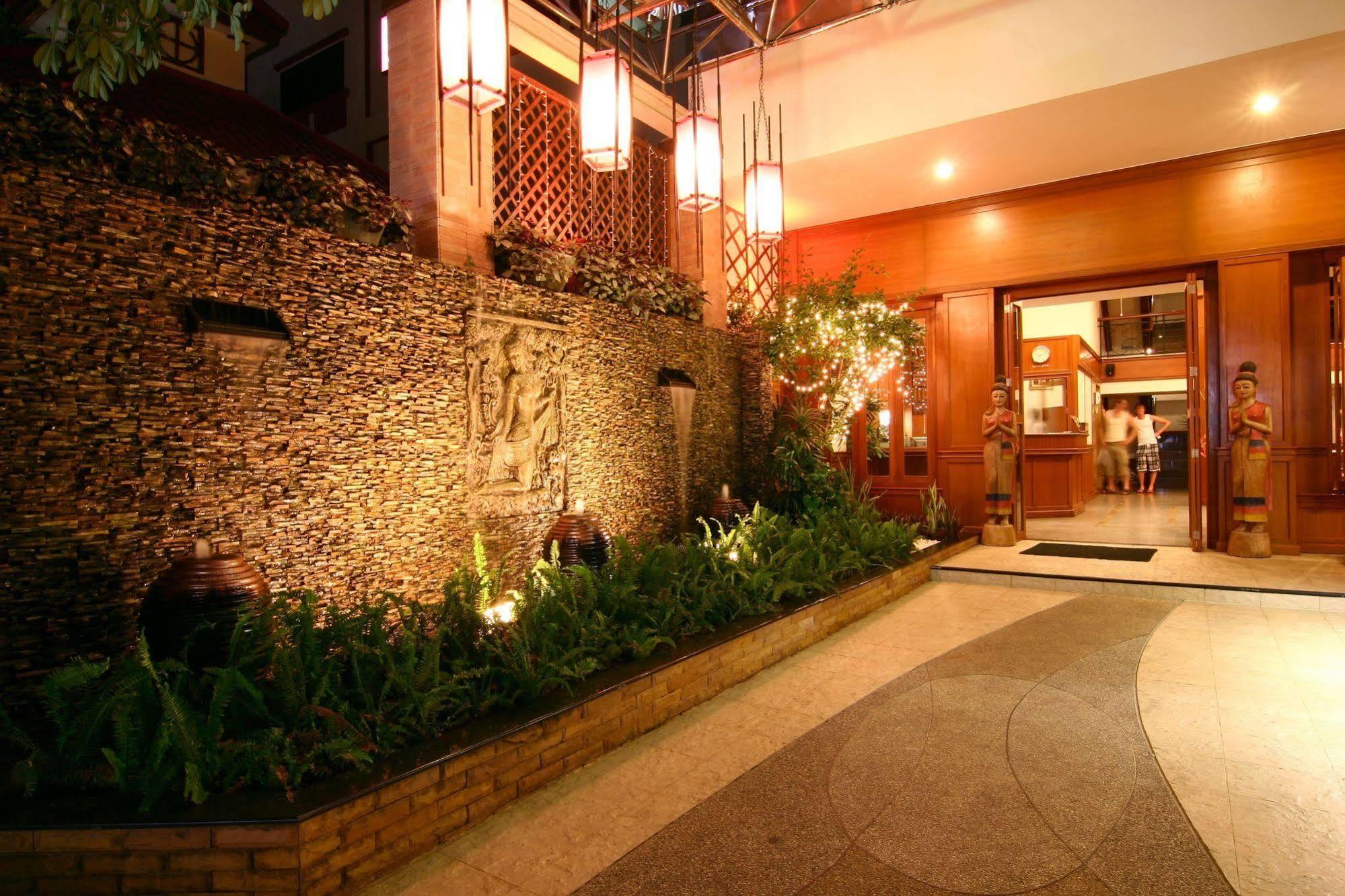 Rattana Beach Hotel Karon Exterior photo